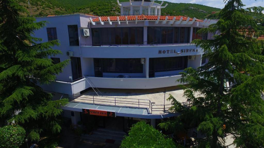 Sirena Hotel Tushemisht Buitenkant foto