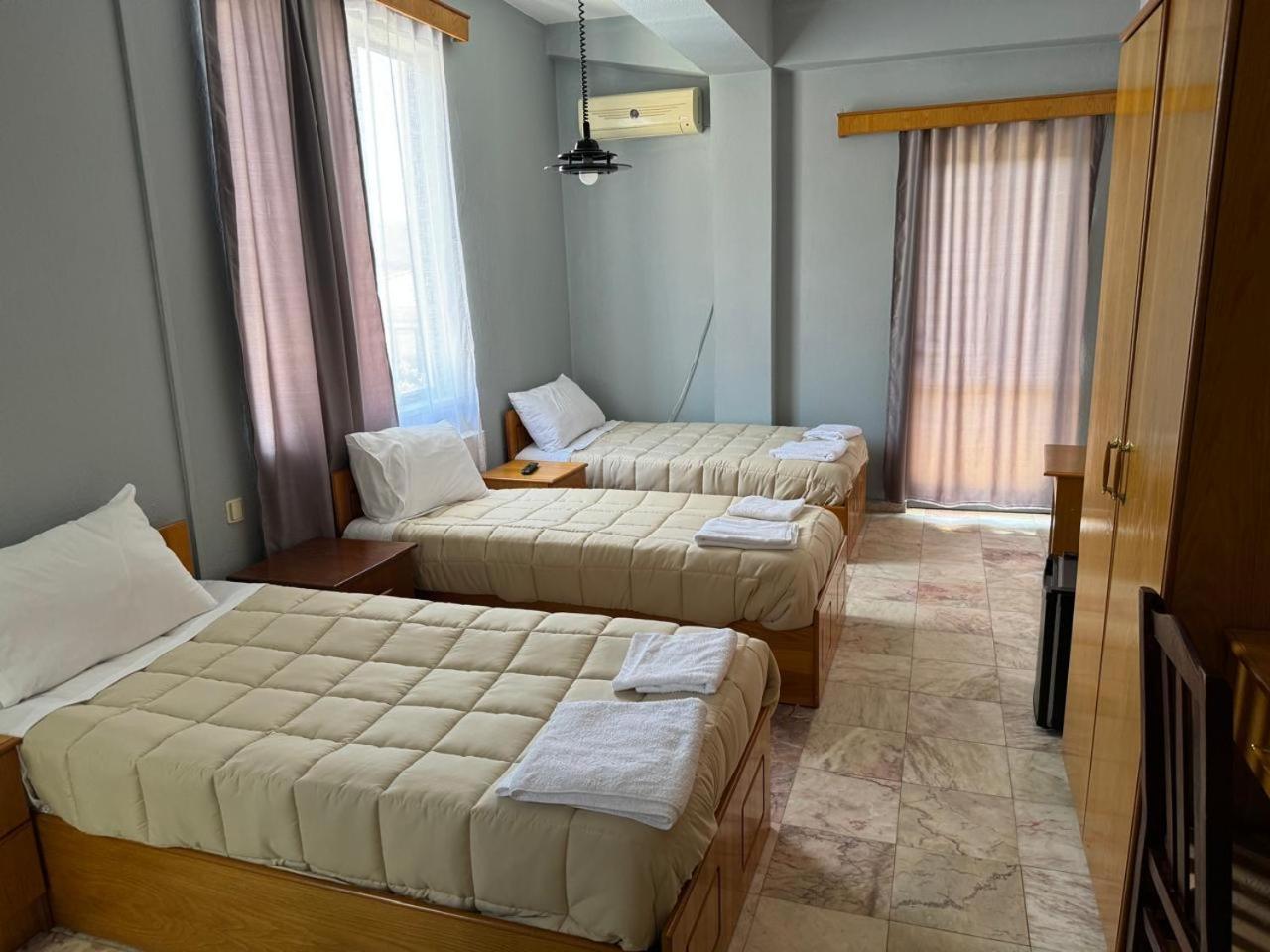 Sirena Hotel Tushemisht Buitenkant foto
